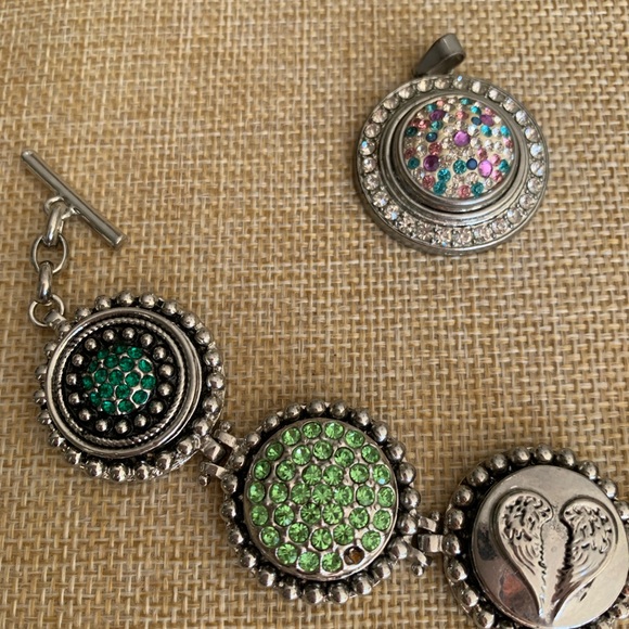 Ginger Snap style bracelet and pendant. Interchangeable pieces. - Picture 3 of 7